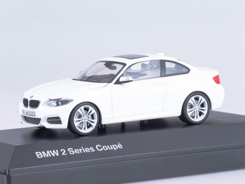 BMW 2er Coupe - white