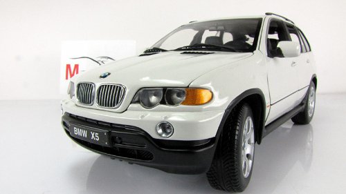  5 4.4i  2003, 