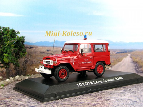  Land Cruiser BJ40  Chessy-Les-Mines