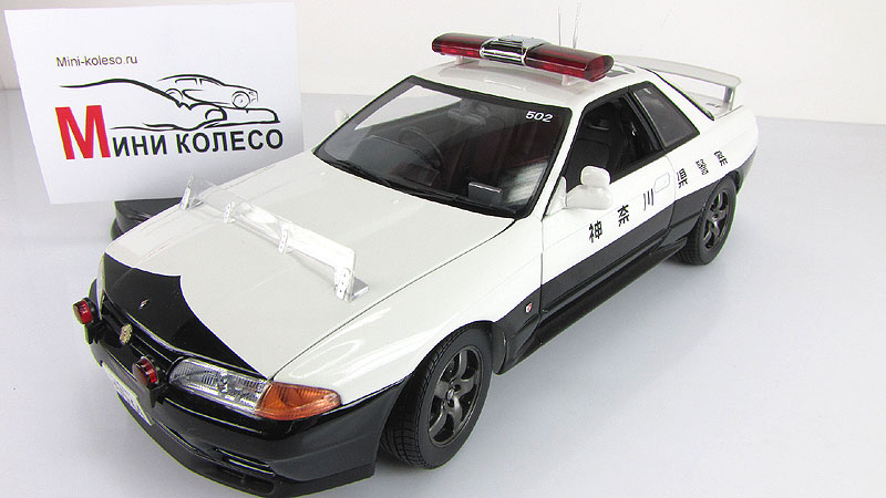 Nissan Skyline r34 полиция Японии