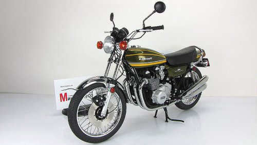   GPz 900 SUPER FOUR