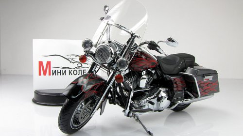 - Road King 2010, 