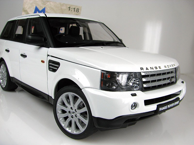 Range b i. Range rover sport autoart. Cult models 1/18 range rover vogue. Детский электромобиль range b333bb. Range rover evoque si4.