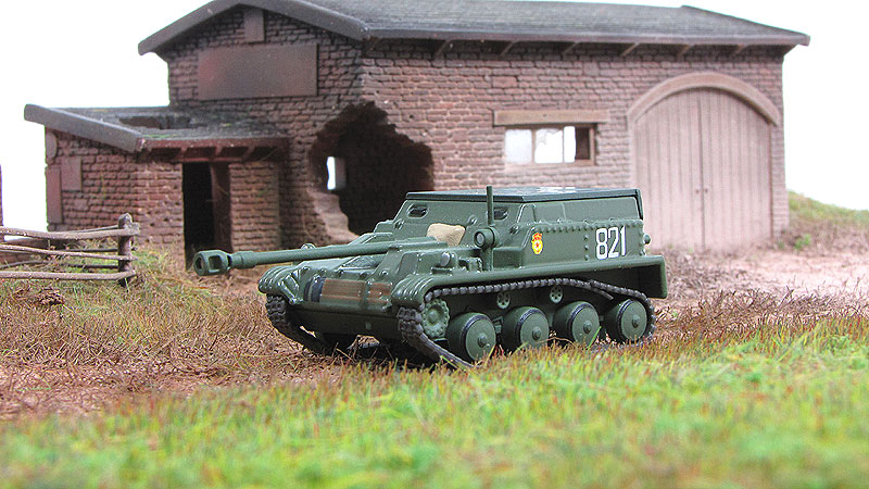 1//72 ASU-57 Soviet tank  Die Cast model with magazine 104 Eaglemoss GE Fabbri