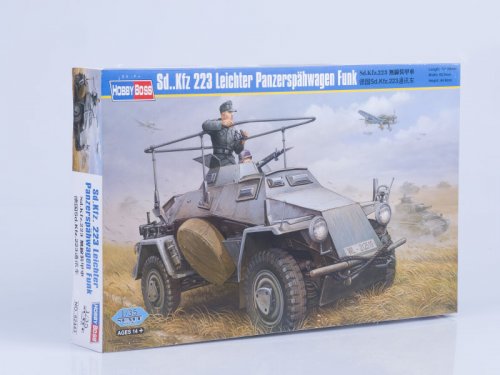 !  !  Sd.Kfz.223 Leichter Panzerspahwagen Funk