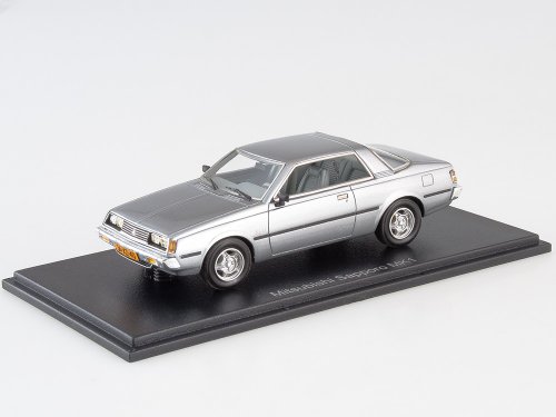 !  ! MITSUBISHI Sapporo Coupe Silver 1982