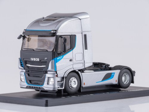 !  ! Iveco Stralis XP, metallic-grey