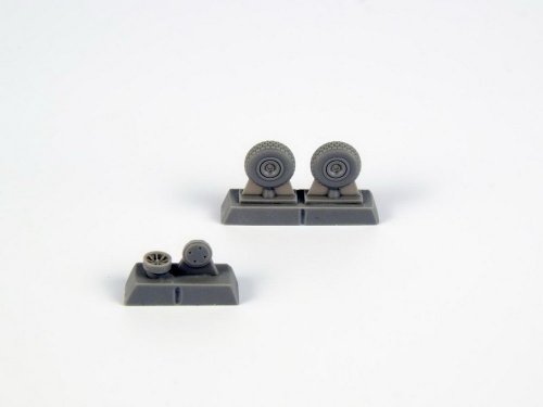 P-40 Wheels - Block Tread for Special Hobby kit