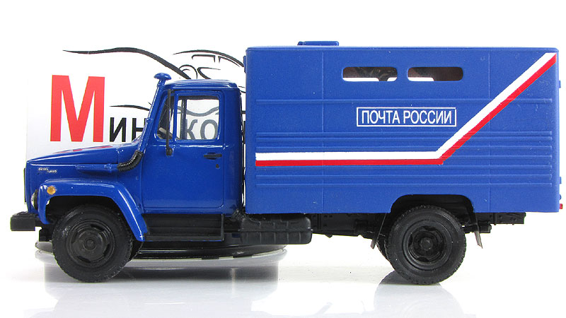 Как выглядит почтовая машина 1:43 3307, "Почта России" (Kherson-Model) Масштабная коллекционная модель