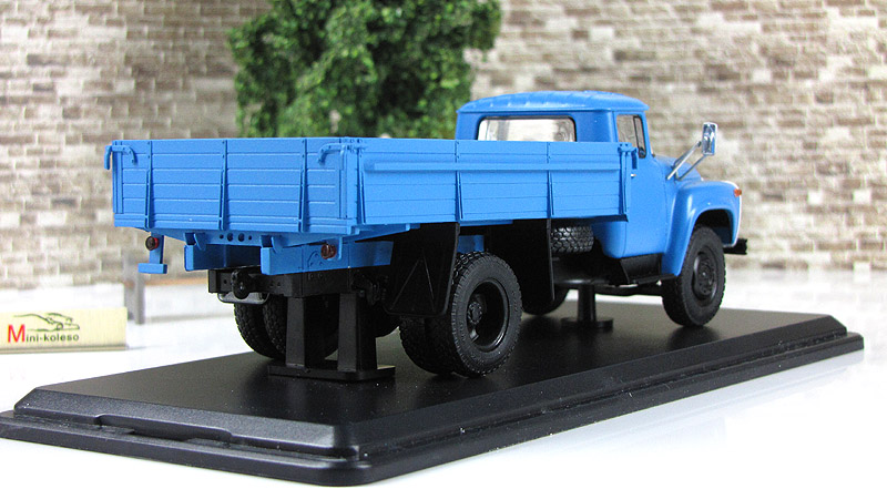 Зил 130 ранняя облицовка радиатора. Зил 4331 игрушка. Зил 4333 1 43 ссм. Зил 130 модель 1 43. Зил 130 ssm.