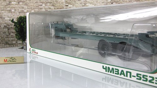 Полуприцеп-тяжеловоз ЧМЗАП-5523
