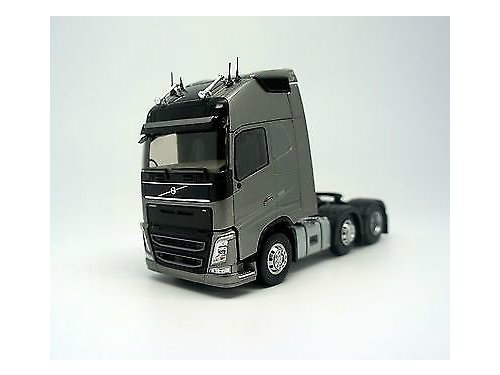   VOLVO FH4 Globetrotter 62 2015 Metallic Grey