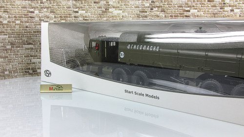 КрАЗ-258 с полуприцепом-цистерной ТЗ-22 (хаки)