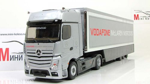  Actros MP4   F1 "VODAFONE MLAREN MERCEDES"