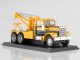    DIAMOND REO Tow Truck 1971 Yellow/Black (Neo Scale Models)