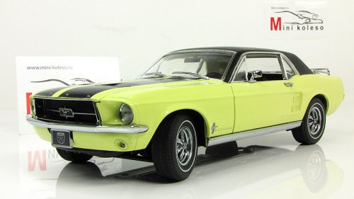 Ford Mustang Coupe