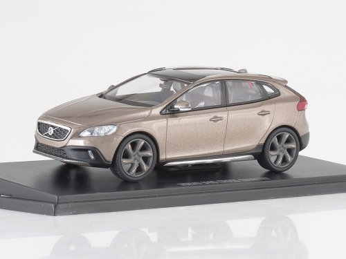 Volvo V40 Cross Country Raw Copper