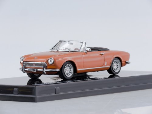 1970 Fiat 124 Spider BS (Coral)