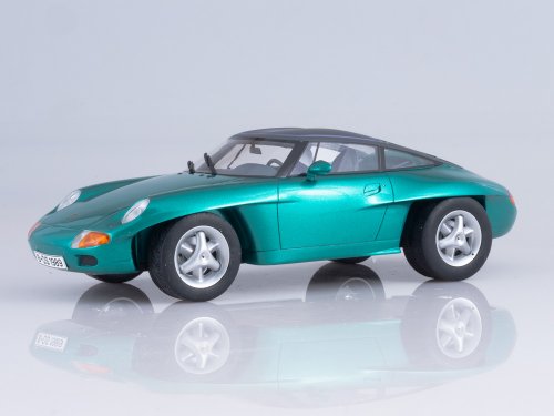 Porsche Panamericana concept, metallic-green without showcase