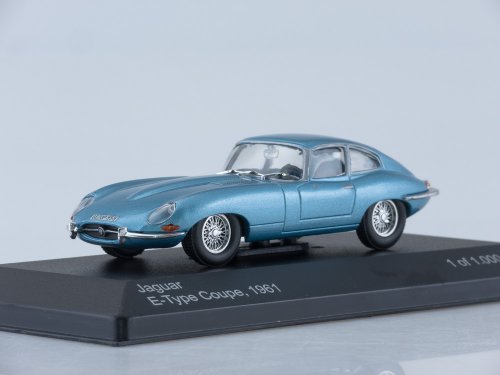 Jaguar E-Type, metallic-light blue 1961