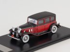 Stutz SV-16 Sedan, red/black