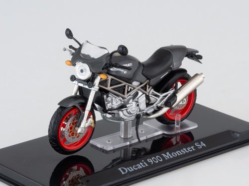 Ducati 900 Monster S4