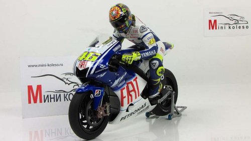  Yamaha YZR-M1-  