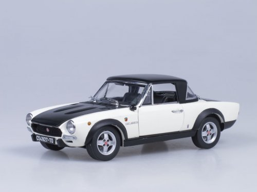 Fiat 124 Spider CSA (White/Black)