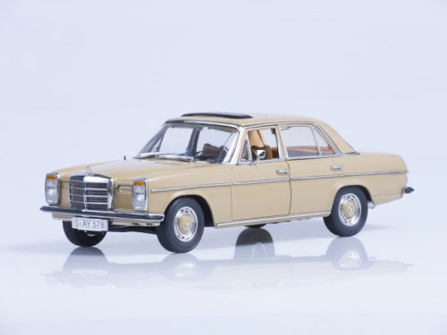 Mercedes-Benz Strich 8 Saloon - Beige