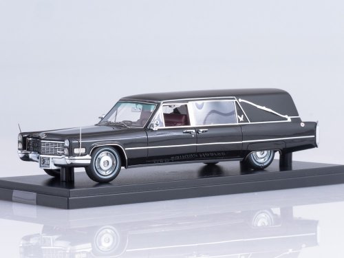 Cadillac S&S Hearse black with closed coffin 1966