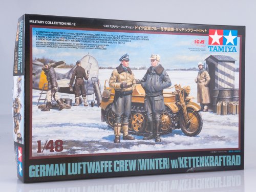 German Luftwaffe Crew (Winter) w/Kettenkraftrad