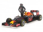 Red Bull Racing Tag Heuer RB12 - Daniel Ricciardo - Austrian GP 2016 - с фигуркой