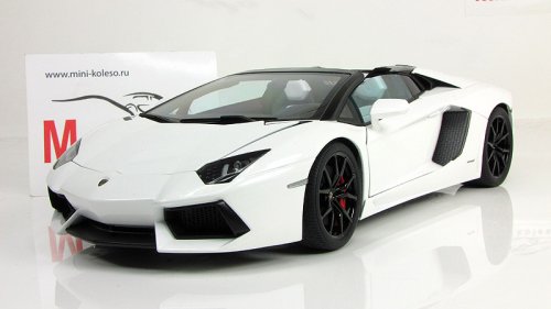   LP700-4 roadster