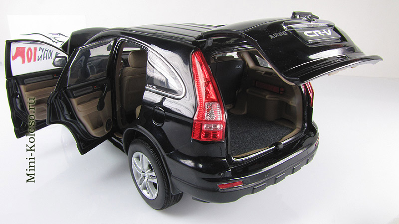 1:18 Хонда CR-V, черный (Paudi Models) Масштабная коллекционная модель