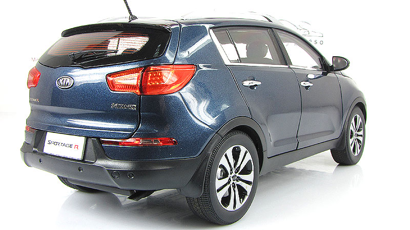 1 18 Kia Sportage Cdm Models Masshtabnaya Kollekcionnaya Model