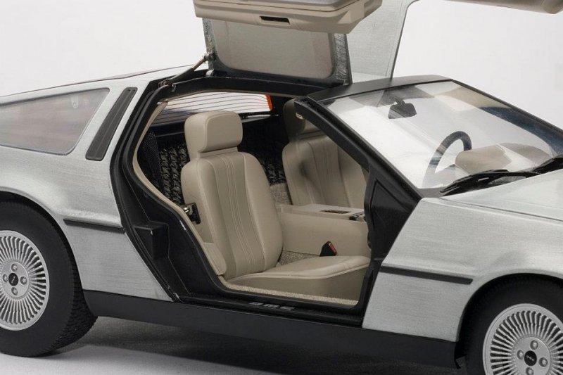 Dmc Delorean Левитирующий Светильник Купить