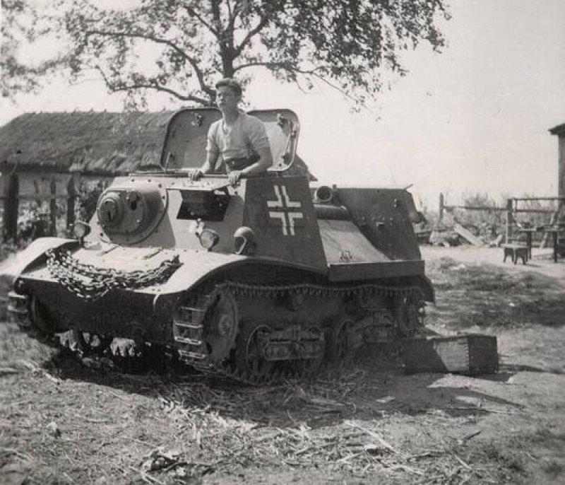 20 вермахта. Т-20 на службе вермахта. Трофейный тягач комсомолец. Танк кв-1 на службе вермахта. Т-20 комсомолец Вермахт.
