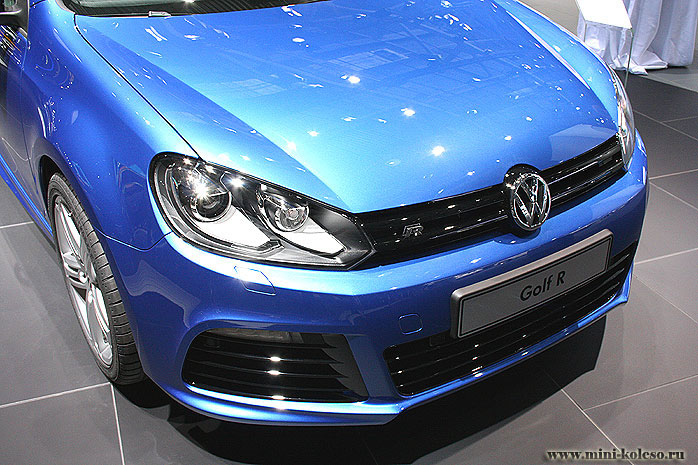 VW R32 Golf