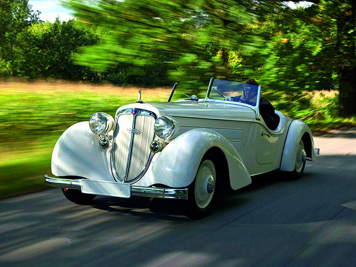 Audi Front 225 Roadster